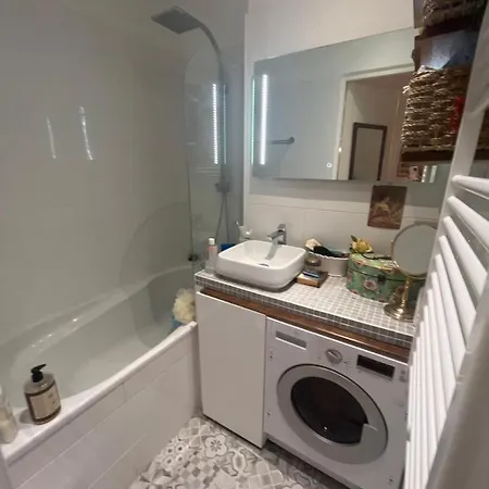 Homestay Belle A Montmartre Paris