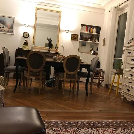 Δωμάτια σε οικογενειακή κατοικία Belle A Montmartre *